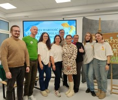 Powiększ zdjęcie Liderzy%20szkolonych%20inicjatyw%20-%20działamy%20zmieniamy