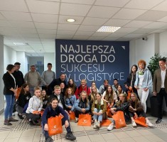 Powiększ zdjęcie Logistycy%20na%20wycieczce%20w%20Poznaniu