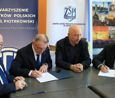 Powiększ zdjęcie miniaturka%20do%20artykułu%20podpisanie%20umowy