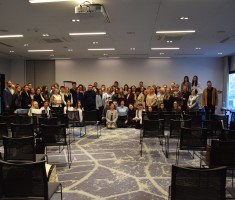 Powiększ zdjęcie Konferencja 