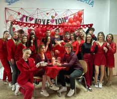 Powiększ zdjęcie Walentynkowa%20klasa%203LE
